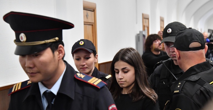 Ангелина Хачатурян в суде