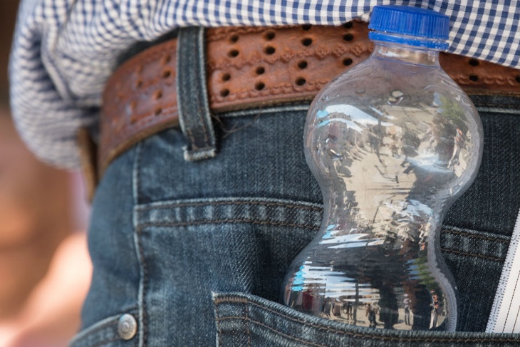 Эксперты рассказали как правильно использовать пластиковые бутылки