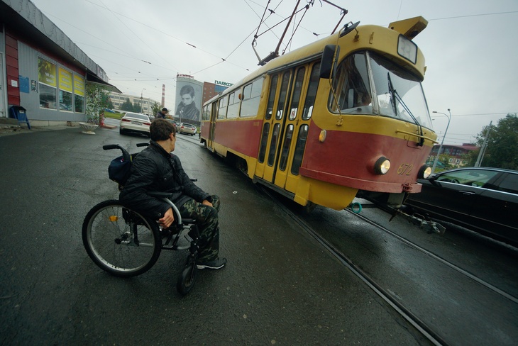 В Екатеринбурге кондуктор назвала ребенка-инвалида багажом