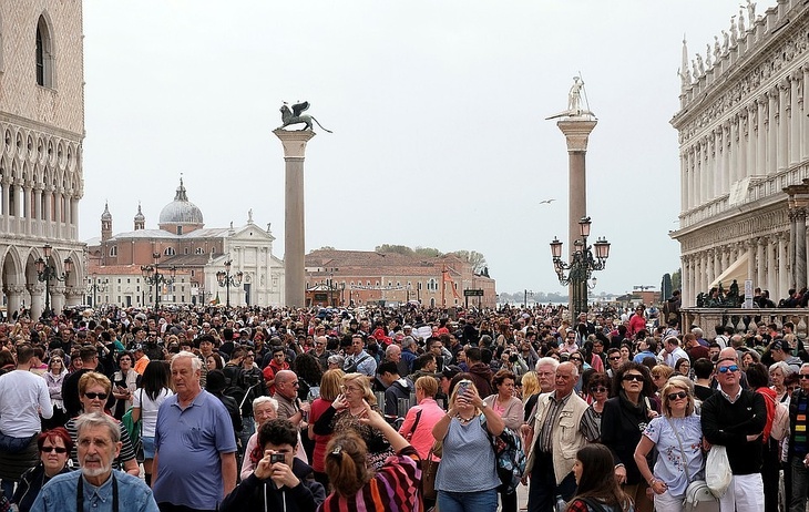 Туристы в Венеции