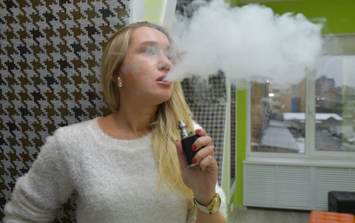 «Бросают» курить: у россиян пропадает интерес к обычным сигаретам