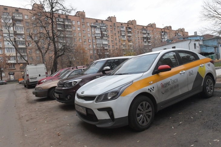 Автомобиль "Яндекс.Такси"