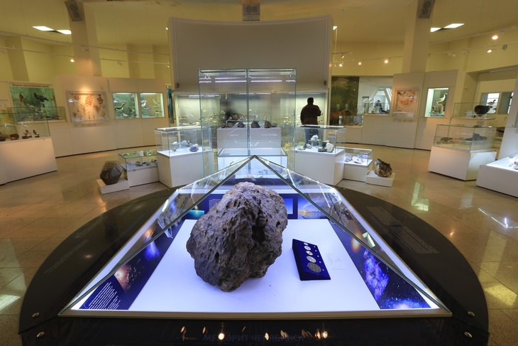 Челябинский метеорит в музее
