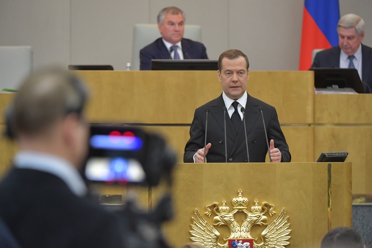 Медведев утвердил обязательную перерегистрацию цен на лекарства