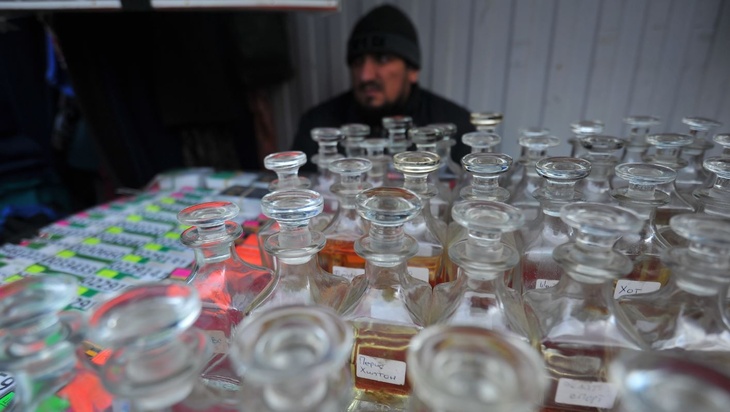 Россияне будут «легально» пахнуть: маркировка духов и парфюма стала обязательной