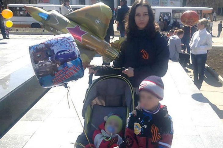 Мать брошенных в Шереметьево детей рассказала об издевательствах мужа