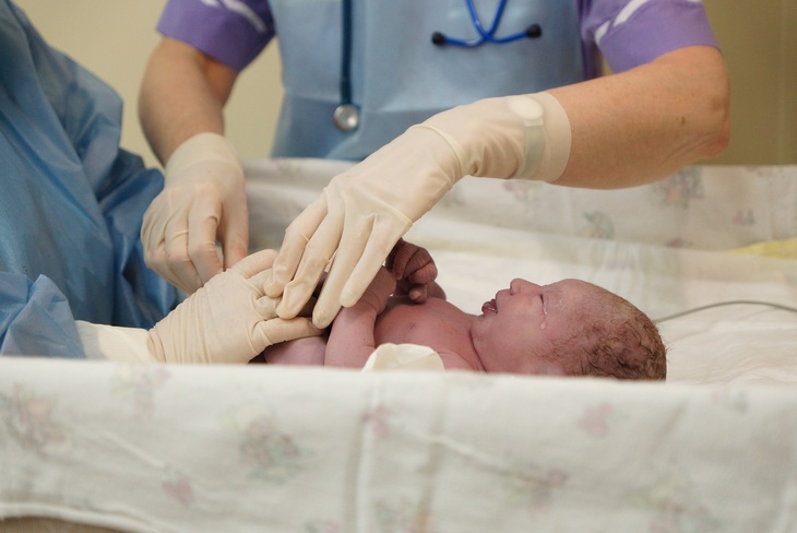 Новорожденный в больнице