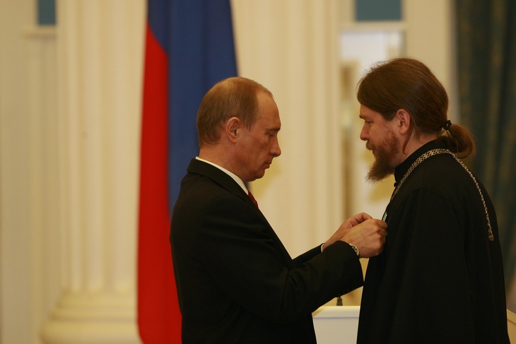 «Духовник» Путина закрыл свой монастырь