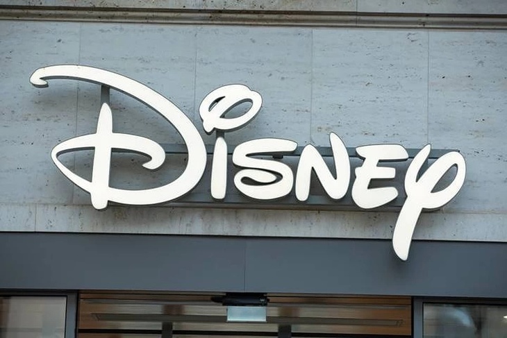 Студия Disney приостанавливает съемки фильмов