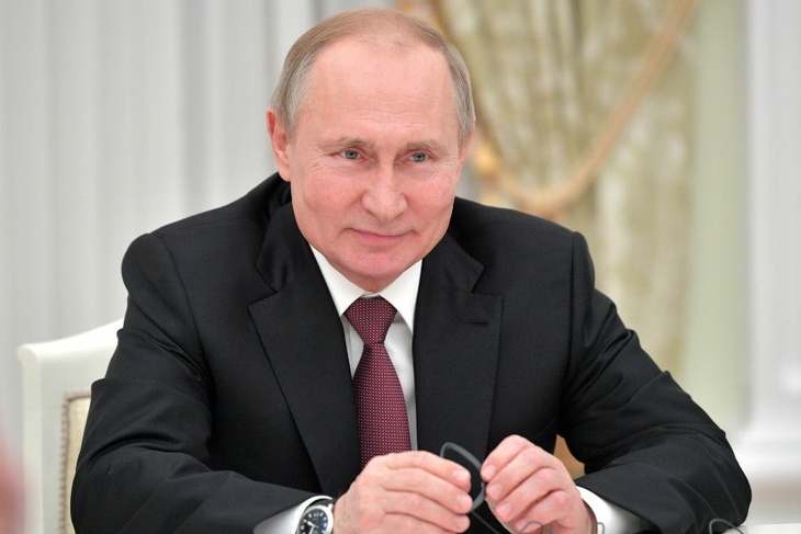 Путин пообещал спеть с балкона «День Победы»