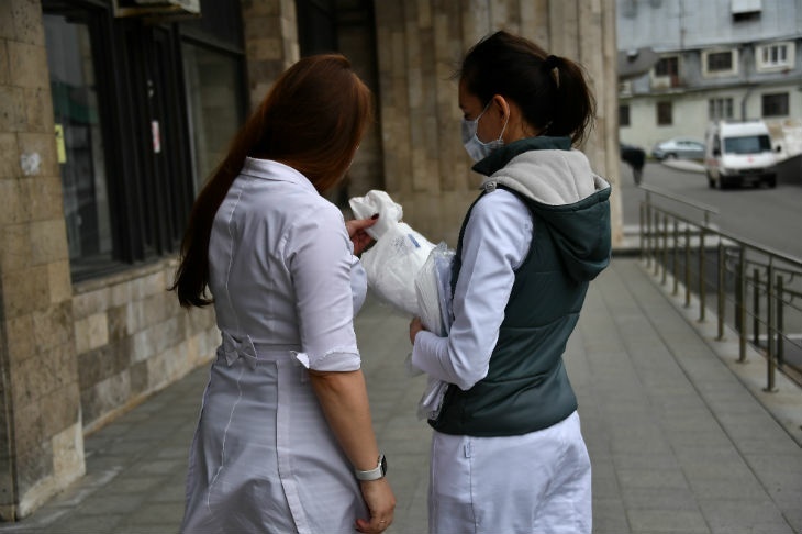 Тульская медсестра в бикини покорила иностранцев