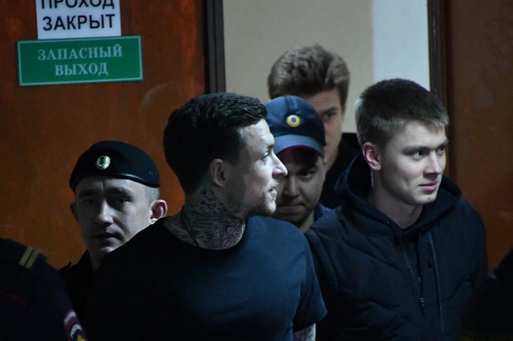 Ошибка суда: Кокорина и Мамаева снова будут судить