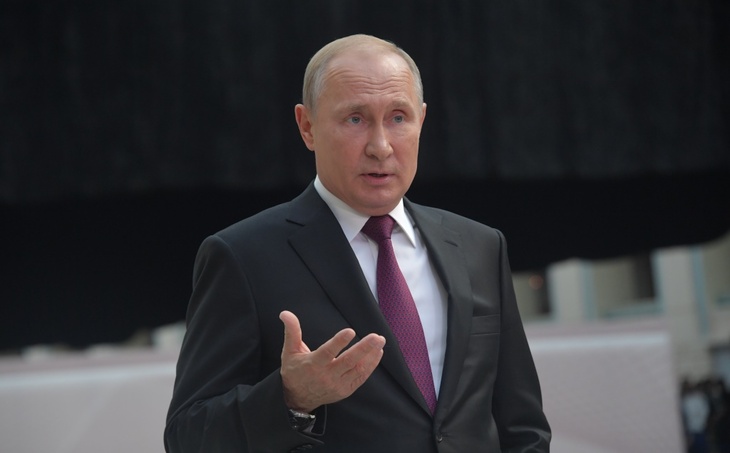 Путин рассердился на чиновников из-за ситуации с доплатами медикам