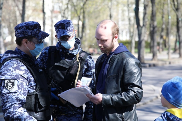 Власти Москвы назвали размеры штрафов за отсутствие маски