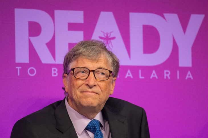 Билл Гейтс опроверг обвинения в планах чипировать людей через вакцину 