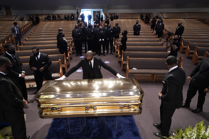 Похороны убитого Флойда в США