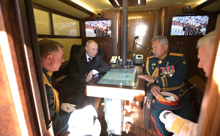 Путин рассказал, как придумал провести военно-морской парад