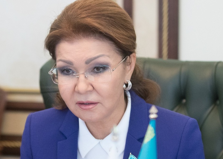 Дочь Назарбаева попросила не беспокоить семью после смерти сына