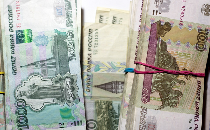 Фальшивых денег в России стало еще больше