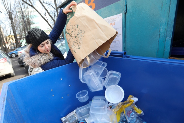 Только пластик: новые правила Роспотребнадзора угрожают экологии