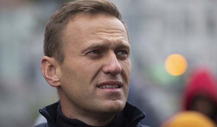 Политолог настаивает на допросе предполагаемой «отравительницы» Навального