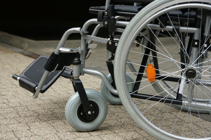 Неравные условия: работодателей обяжут нанимать инвалидов