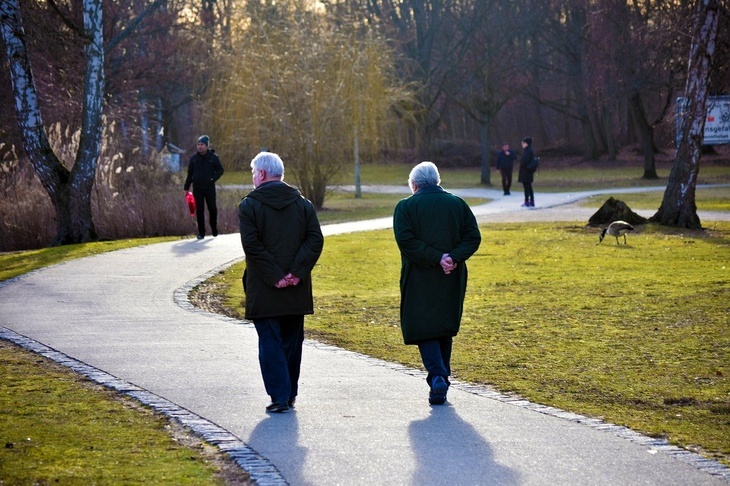 Социолог: «За пределами Москвы пенсионеры – самые успешные и устойчивые люди»