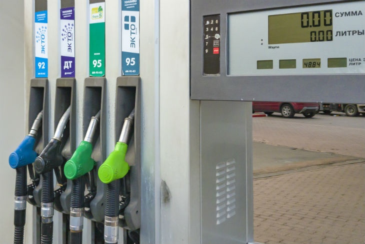 Вслед за нефтью: в России спрогнозировали рост цен на бензин