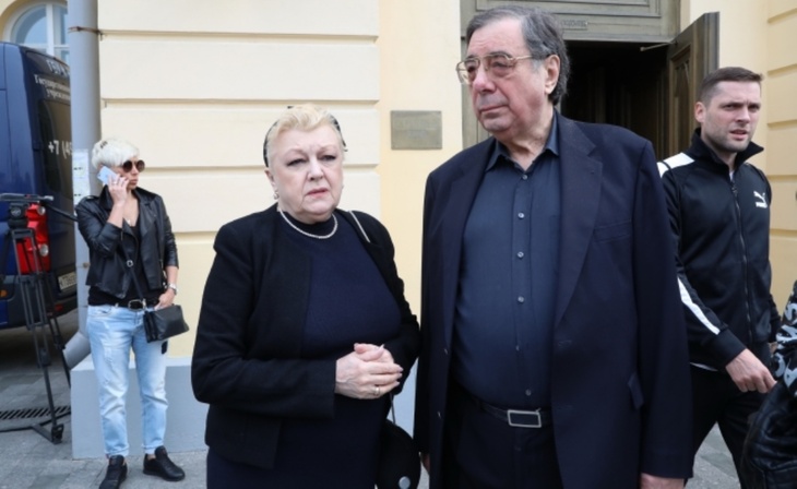 «Вселяет оптимизм»: прокуратура встала на сторону вдовы Баталова
