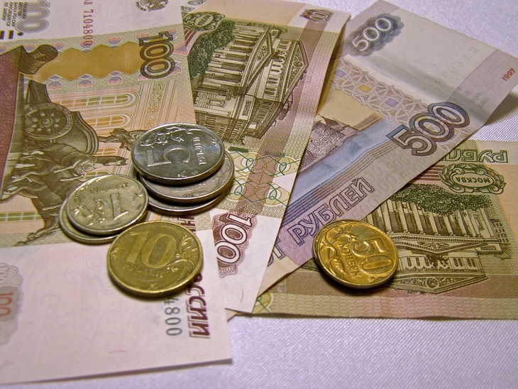 Российская валюта крепчает