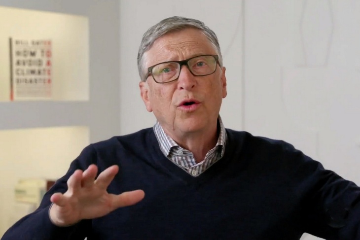 «Невероятно умна»: Биллу Гейтсу из-за развода припомнили странные отношения с бывшей