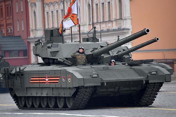 12,5 тысяч военных «парадников» промаршируют в столице России.