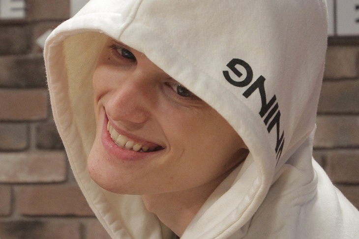 «Я все потерял»: Илья Милохин признался в наркозависимости и разрыдался