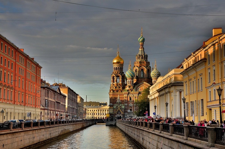 В Санкт-Петербурге ограничили число людей на массовых мероприятиях