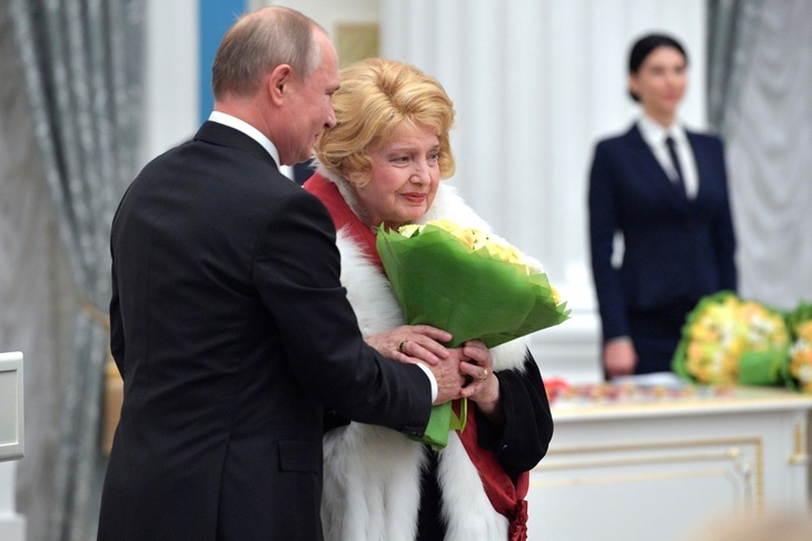 «Мы не можем вмешиваться»: Кремль отошел в сторону от конфликта в МХАТе