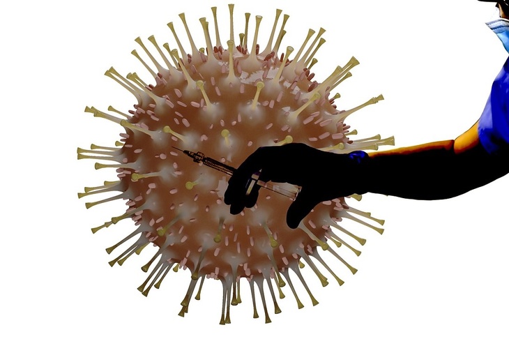 «Может и умереть»: доктор Мясников рассказал, в каком случае нельзя делать прививку от COVID-19