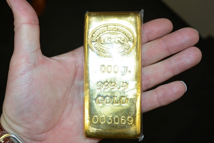 Финансовый аналитик не увидел серьезных проблем из-за снижения цен на золото