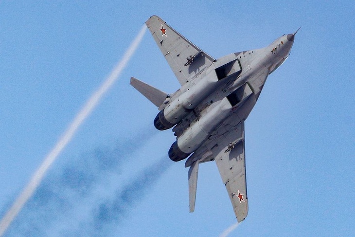 В Астраханской области разбился МиГ-29, выполнявший учебный полет
