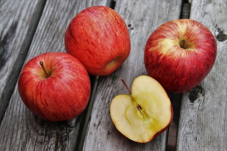 Ковальков объяснил, как перезрелые яблоки снижают плохой холестерин