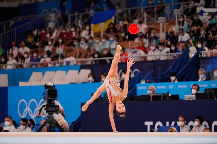 Сборная России по художественной гимнастике завоевала золото на групповых упражнениях на ЧМ в Японии