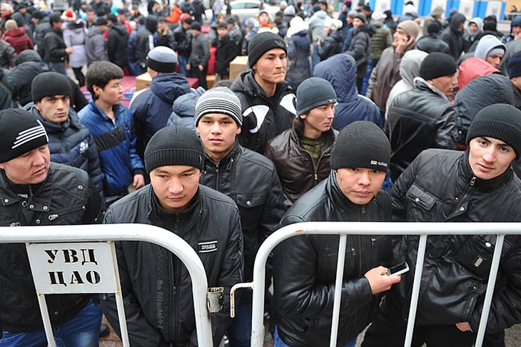300 тысяч выдворенных из страны мигрантов получили амнистию и могут вернуться в Россию