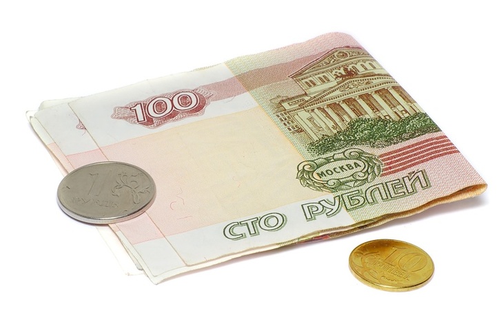 Кошелек пустеет по рублю: годовая инфляция вновь ускоряется
