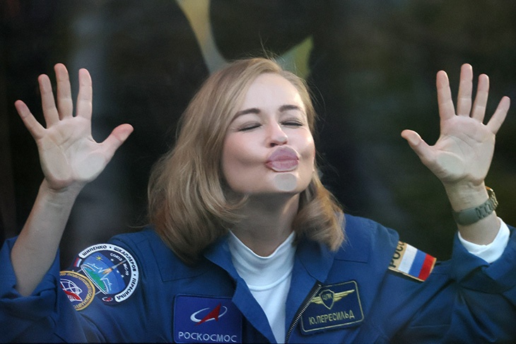 12 дней в космосе: первый киноэкипаж с Юлией Пересильд стартовал к МКС