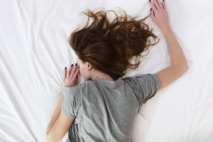 Сомнолог назвал шесть способов уснуть при сильном стрессе