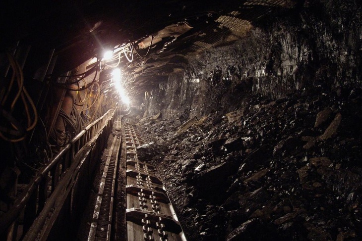Три сотни горняков пришлось эвакуировать из горящей шахты в Кузбассе