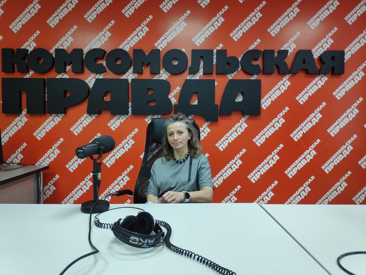 Елена Алексеевна Воронина, Член постоянных комиссий по местному самоуправлению и по бюджету и налоговой политике Совета депутатов Новосибирска.