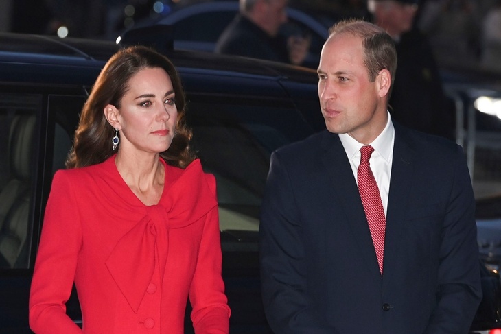«Было тяжело»: Кейт Миддлтон сблизилась с принцем Уильямом после отъезда Меган Маркл и принца Гарри