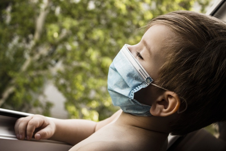 Педиатр: симптомы коронавируса и гриппа у малышей очень похожи