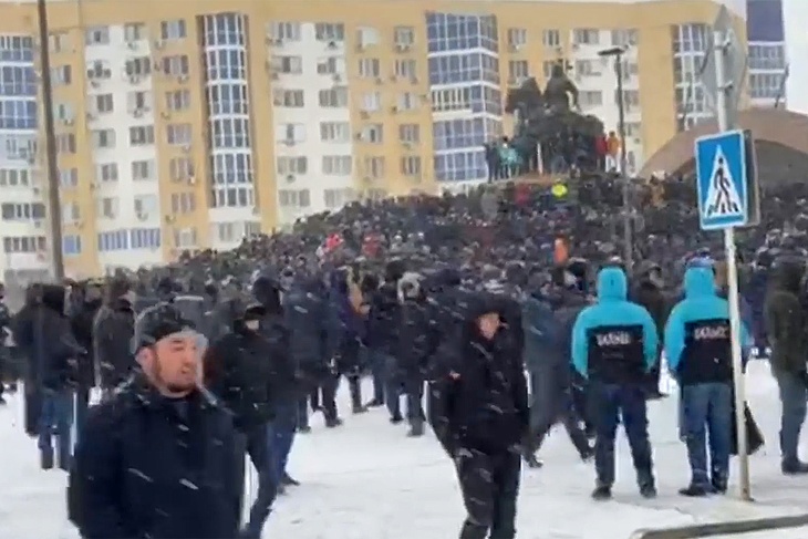 Протесты в Казахстане: обсуждаем вместе с экспертами главное к этому часу