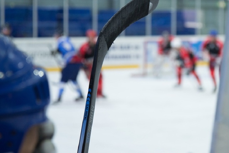 Врач о фарсе на ОИ: хоккей в медицинской маске похож на бег в условиях высокогорья